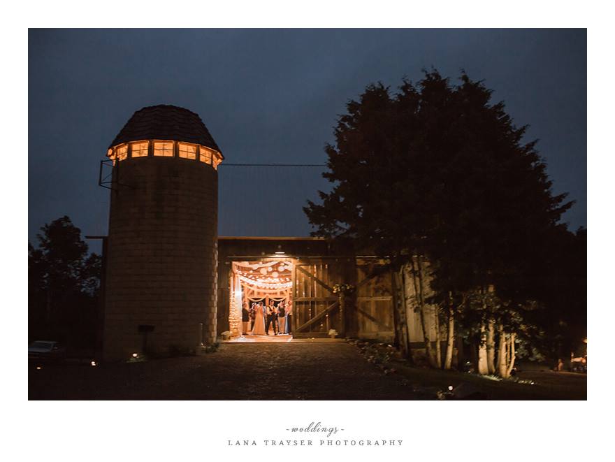 Starry Night Barn and Studios Wedding venue at night